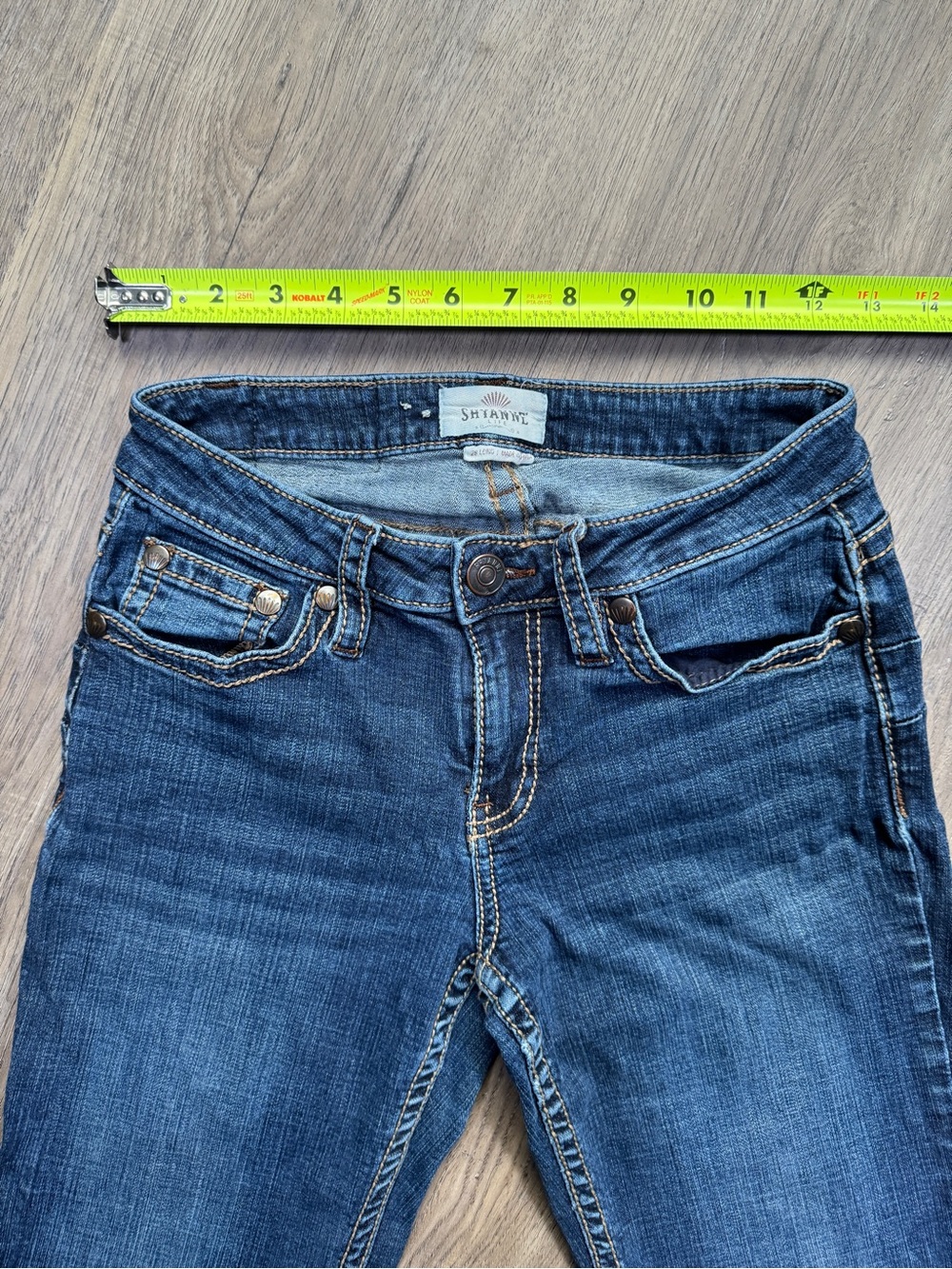 Shyanne Women's Medium Blue Bootcut Denim Jeans - Size 28W x 36L - Picture 4 of 16